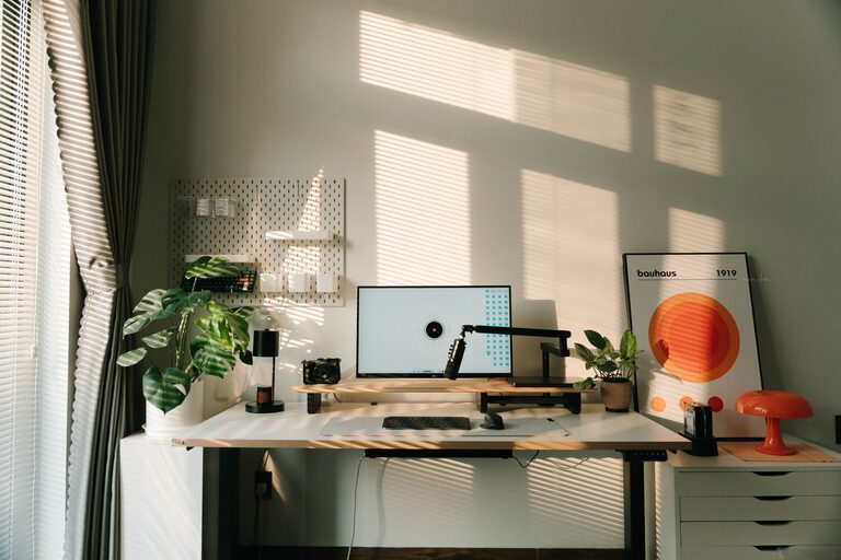 Tips for Creating a Relaxing Home Office Environment